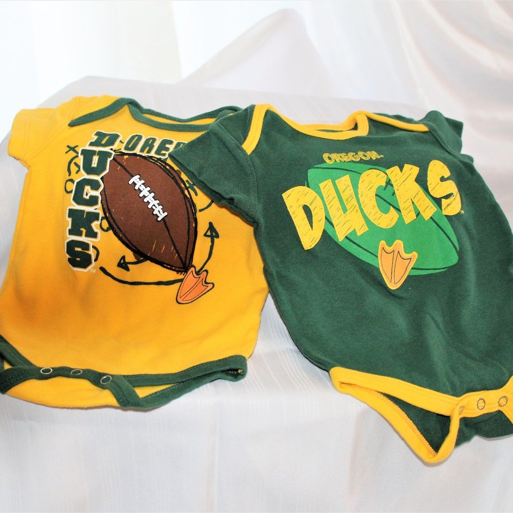**SOLD**GEN 2 Oregon Ducks Onesie - Picture 3 of 8